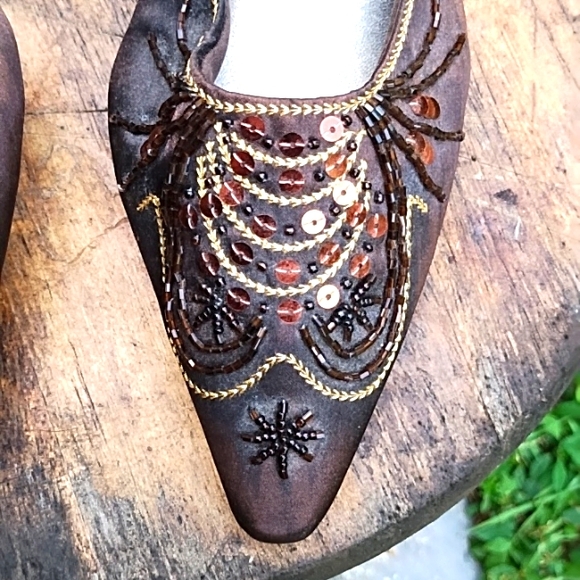 White Stag Brown Satin Beaded Shoes - Picture 2 of 12